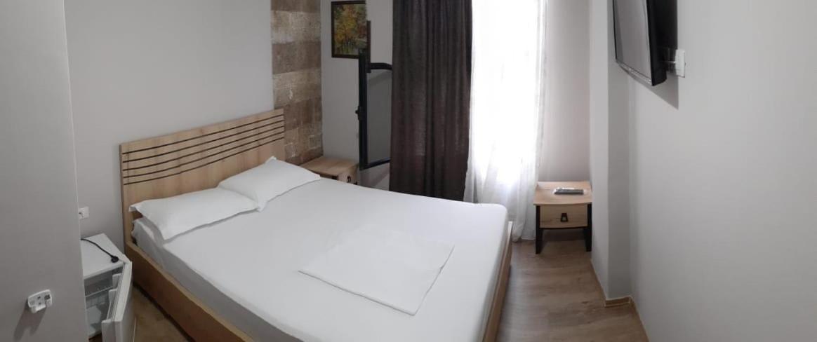 Hotel Permeti Eksteriør billede