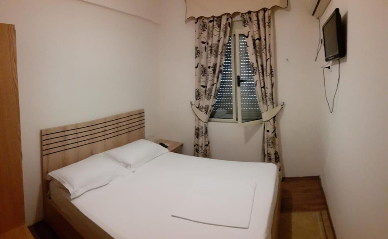 Hotel Permeti Eksteriør billede